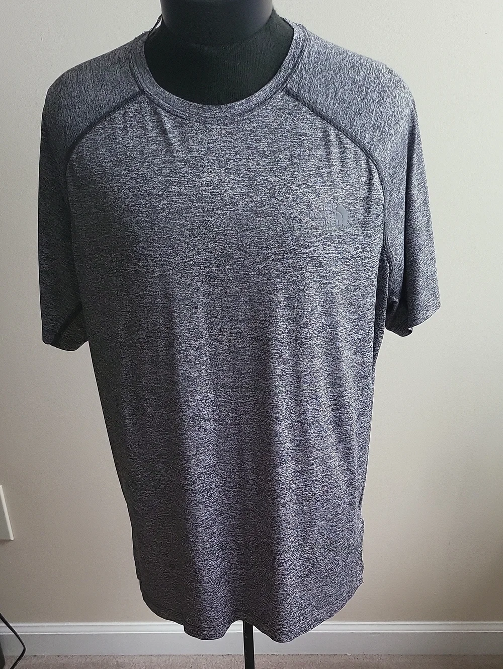 The North Face Men's Short Sleeve Heathered Gray Performance Tee
